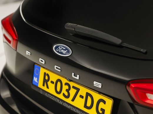 Ford Focus 1.0 EcoBoost Titanium Sport (APPLE CARPLAY, GROOT NAVI, STUUR/STOELVERWARMING, CAMERA, SPORTSTOEL... ActivLease financial lease