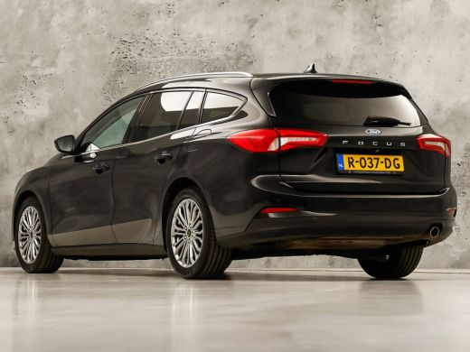 Ford Focus 1.0 EcoBoost Titanium Sport (APPLE CARPLAY, GROOT NAVI, STUUR/STOELVERWARMING, CAMERA, SPORTSTOEL... ActivLease financial lease