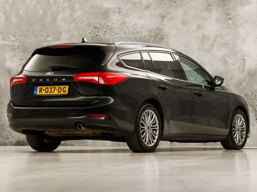 Ford Focus 1.0 EcoBoost Titanium Sport (APPLE CARPLAY, GROOT NAVI, STUUR/STOELVERWARMING, CAMERA, SPORTSTOEL... ActivLease financial lease