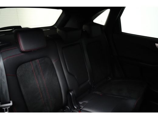 Ford Kuga 2.5 PHEV 243pk ST-Line X | Winter Pack | B&O Audio | Adaptive Cruise | Dodehoek Detectie ActivLease financial lease