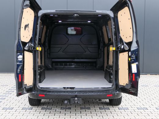 Ford Transit Custom 320 2.0 TDCI 185pk Automaat L2H1 Sport | Camera | BLIS | Navigatie | Bijrijdersbank | Trekhaak | ... ActivLease financial lease