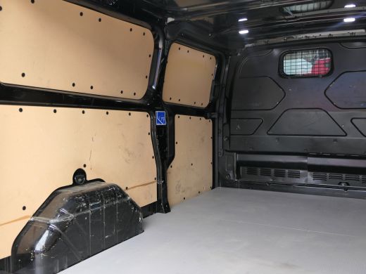Ford Transit Custom 320 2.0 TDCI 185pk Automaat L2H1 Sport | Camera | BLIS | Navigatie | Bijrijdersbank | Trekhaak | ... ActivLease financial lease