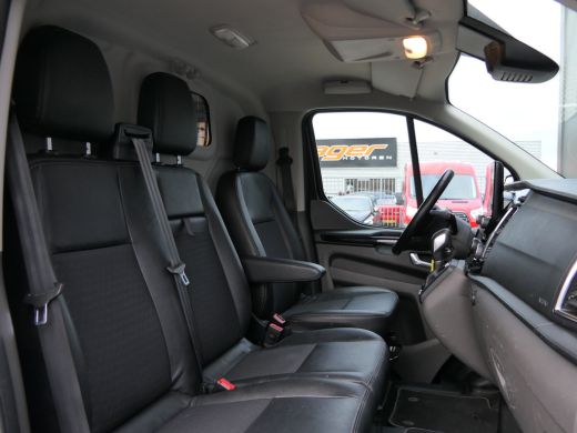 Ford Transit Custom 320 2.0 TDCI 185pk Automaat L2H1 Sport | Camera | BLIS | Navigatie | Bijrijdersbank | Trekhaak | ... ActivLease financial lease