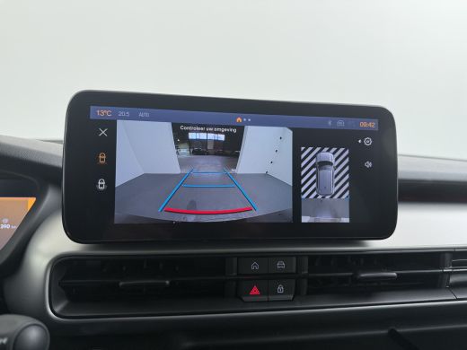 Jeep Avenger 1.2 e-Hybrid Summit | Achterbank in delen neerklapbaar | Achteruitrijcamera | Afdaal assistent ActivLease financial lease