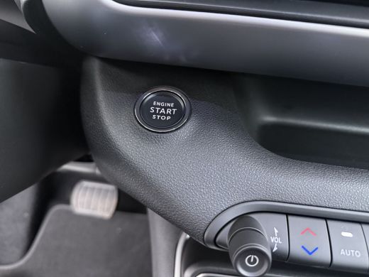 Jeep Avenger 1.2 e-Hybrid Summit | Achterbank in delen neerklapbaar | Achteruitrijcamera | Afdaal assistent ActivLease financial lease