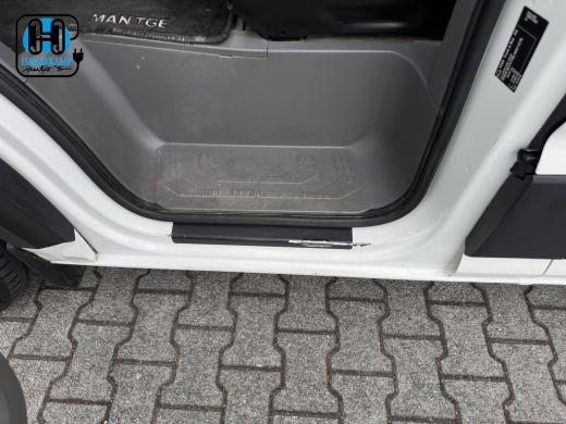 MAN eTGE Basis 36 kWh L3 H3 (2-Fase) {Soh-88%} Aut. *HEATPUMP | NAVI-FULLMAP | AIRCO | CRUISE | 3-PERS | C... ActivLease financial lease