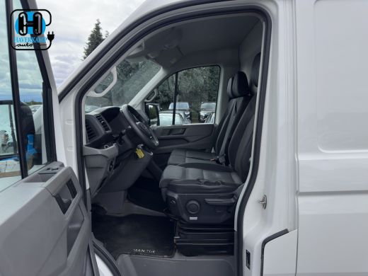 MAN eTGE Basis 36 kWh L3 H3 (2-Fase) {Soh-88%} Aut. *HEATPUMP | NAVI-FULLMAP | AIRCO | CRUISE | 3-PERS | C... ActivLease financial lease