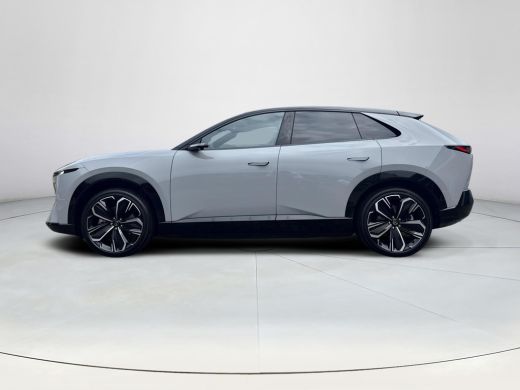 Mazda CX-6e Takumi Plus 78 kWh | NU LEVERBAAR | Digitale Zijspiegels | 21" Velgen | Panorama Dak | Digitale B... ActivLease financial lease