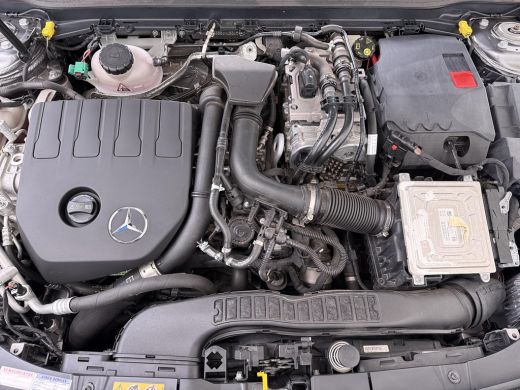Mercedes-Benz CLA 250 e Business Solution AMG VAN: 29.900,- VOOR: 26.877,- UW HERFSTVOORDEEL: 3.023,- AMG | COMPLEE... ActivLease financial lease