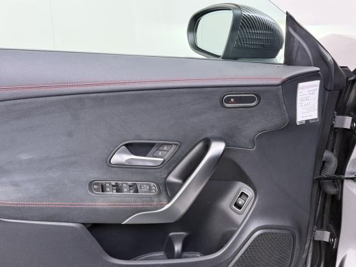 Mercedes-Benz CLA 250 e Business Solution AMG VAN: 29.900,- VOOR: 26.877,- UW HERFSTVOORDEEL: 3.023,- AMG | COMPLEE... ActivLease financial lease
