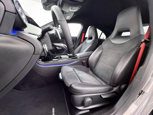 Mercedes-Benz CLA 250 e Business Solution AMG VAN: 29.900,- VOOR: 26.877,- UW HERFSTVOORDEEL: 3.023,- AMG | COMPLEE... ActivLease financial lease