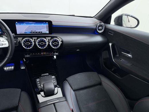 Mercedes-Benz CLA 250 e Business Solution AMG VAN: 29.900,- VOOR: 26.877,- UW HERFSTVOORDEEL: 3.023,- AMG | COMPLEE... ActivLease financial lease