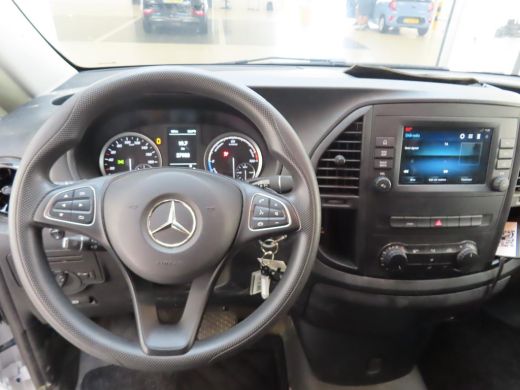 Mercedes-Benz eVito Lang 66 kWh Bott Vario Inrichting ActivLease financial lease