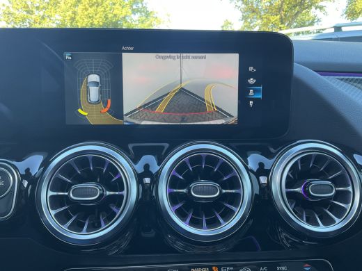 Mercedes-Benz GLA 180 Aut7 Solution AMG Pano.dak Stoel elctr+verw. Trekhaak Carplay Camera Business ActivLease financial lease
