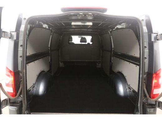 Mercedes-Benz Vito 114 CDI Extra Lang | Automaat | Airco | Camera | 3 Zits | Cruise | Trekhaak | 2xSchuifdeur | Carplay ActivLease financial lease