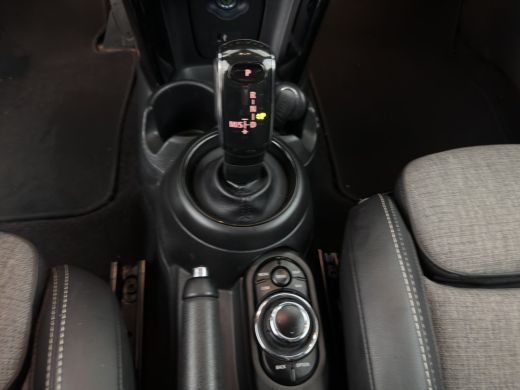 Mini 3-Deurs 1.5 One Business Edition (INCL.BTW) Aut. *LEATHER-FABRIC | FULL-LED | NAVI-FULLMAP | SPORT-SEATS ... ActivLease financial lease