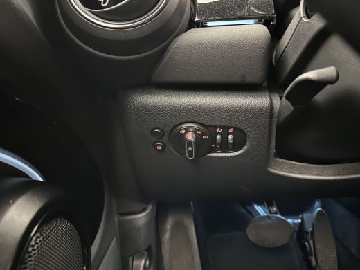 Mini 3-Deurs 1.5 One Business Edition (INCL.BTW) Aut. *LEATHER-FABRIC | FULL-LED | NAVI-FULLMAP | SPORT-SEATS ... ActivLease financial lease