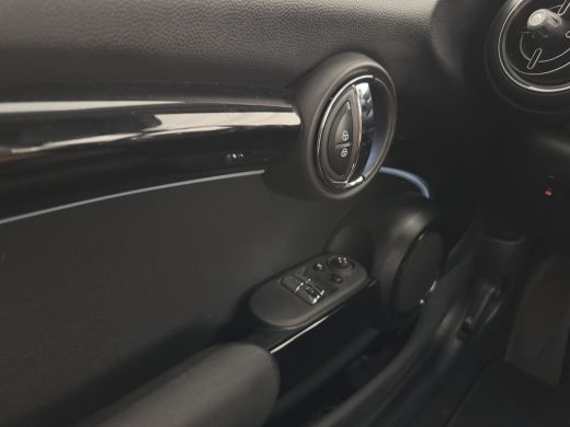 Mini 3-Deurs 1.5 One Business Edition (INCL.BTW) Aut. *LEATHER-FABRIC | FULL-LED | NAVI-FULLMAP | SPORT-SEATS ... ActivLease financial lease