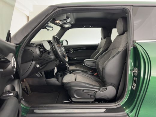 Mini 3-Deurs 1.5 One Business Edition (INCL.BTW) Aut. *LEATHER-FABRIC | FULL-LED | NAVI-FULLMAP | SPORT-SEATS ... ActivLease financial lease