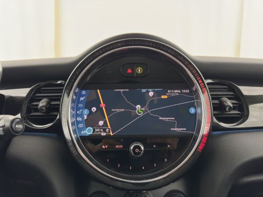 Mini Electric MINI Yours 33 kWh [3-Fase-11kW] {Soh-96%} (INCL.BTW) Aut. *HEAT-PUMP | LEATHER-FABRIC | FULL-LED ... ActivLease financial lease