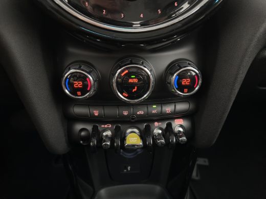 Mini Electric MINI Yours 33 kWh [3-Fase-11kW] {Soh-96%} (INCL.BTW) Aut. *HEAT-PUMP | LEATHER-FABRIC | FULL-LED ... ActivLease financial lease