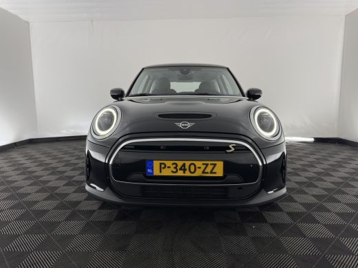 Mini Electric MINI Yours 33 kWh [3-Fase-11kW] {Soh-96%} (INCL.BTW) Aut. *HEAT-PUMP | LEATHER-FABRIC | FULL-LED ... ActivLease financial lease