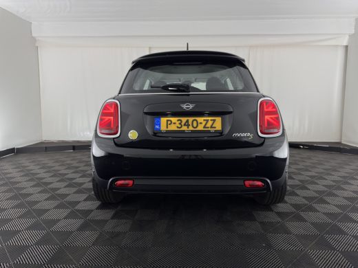 Mini Electric MINI Yours 33 kWh [3-Fase-11kW] {Soh-96%} (INCL.BTW) Aut. *HEAT-PUMP | LEATHER-FABRIC | FULL-LED ... ActivLease financial lease