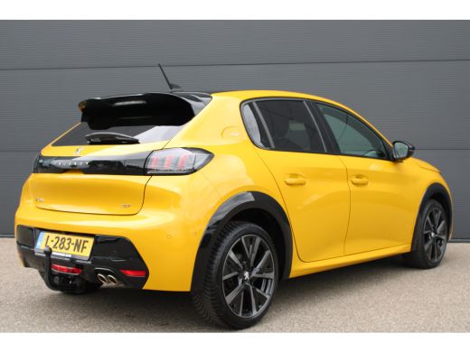 Peugeot 208 1.2 PureTech 130pk EAT8 GT Pack | Automaat | Navigatie | Camera | Alcantara | Stoelverwarming | F... ActivLease financial lease