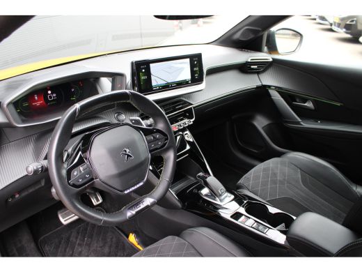 Peugeot 208 1.2 PureTech 130pk EAT8 GT Pack | Automaat | Navigatie | Camera | Alcantara | Stoelverwarming | F... ActivLease financial lease
