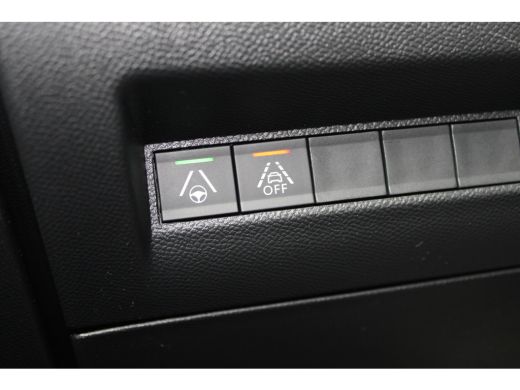 Peugeot 208 1.2 PureTech 130pk EAT8 GT Pack | Automaat | Navigatie | Camera | Alcantara | Stoelverwarming | F... ActivLease financial lease