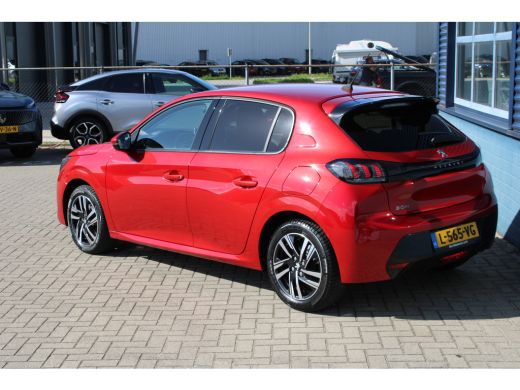 Peugeot 208 1.2 PureTech Allure Pack Automaat Navigatie | Trekhaak | Cruise Control | Climate Control ActivLease financial lease