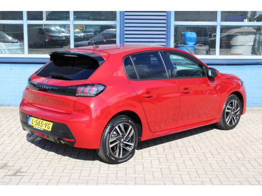 Peugeot 208 1.2 PureTech Allure Pack Automaat Navigatie | Trekhaak | Cruise Control | Climate Control ActivLease financial lease