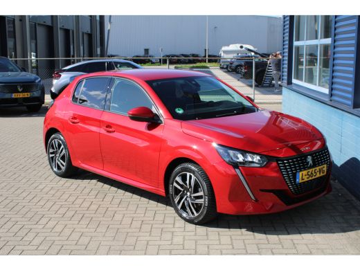 Peugeot 208 1.2 PureTech Allure Pack Automaat Navigatie | Trekhaak | Cruise Control | Climate Control ActivLease financial lease