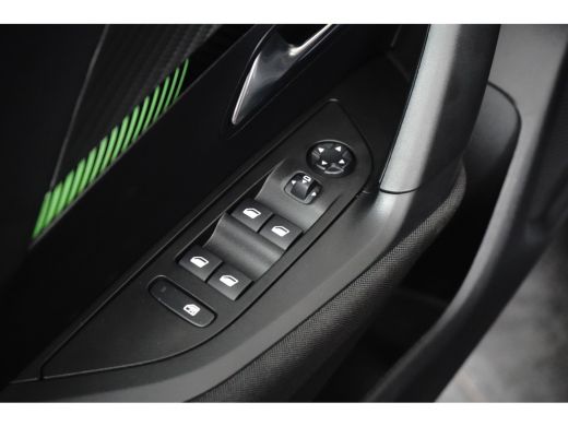 Peugeot e-2008 EV Active 50 kWh Carplay | Parkeersensoren | Keyless | Climate | Cruise | LED | Airco (automatisc... ActivLease financial lease