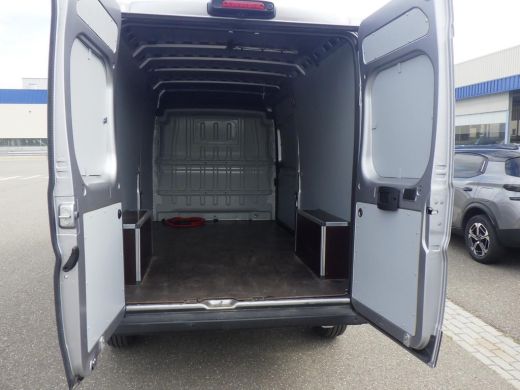 Peugeot e-Boxer 3.5t L3H2 110 kWh | 8 JAAR GARANTIE | CAMERA | DIGITALE BINNESPIEGEL | NAVI | BETIMMERING | DRAAD... ActivLease financial lease