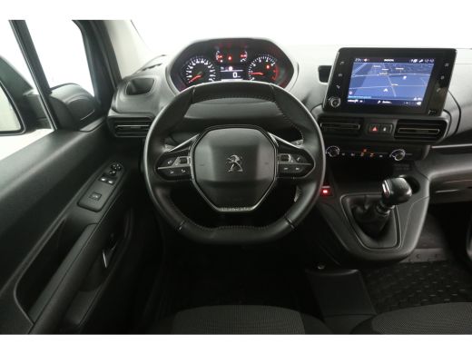 Peugeot Partner 1.5 BlueHDi 102PK | 3 Zits | Airco | Camera | Cruise | Trekhaak | Navi | Carplay ActivLease financial lease