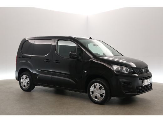 Peugeot Partner 1.5 BlueHDi 102PK | 3 Zits | Airco | Camera | Cruise | Trekhaak | Navi | Carplay ActivLease financial lease