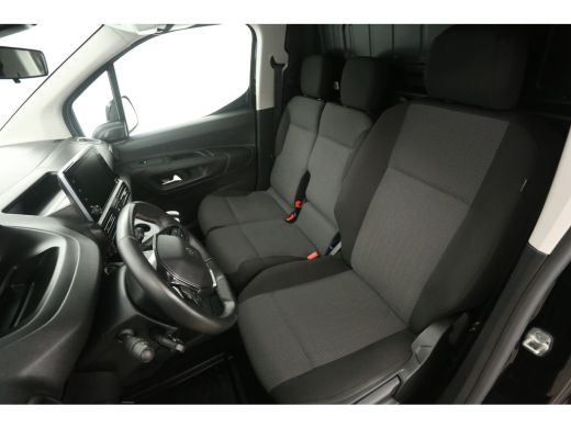 Peugeot Partner 1.5 BlueHDi 102PK | 3 Zits | Airco | Camera | Cruise | Trekhaak | Navi | Carplay ActivLease financial lease