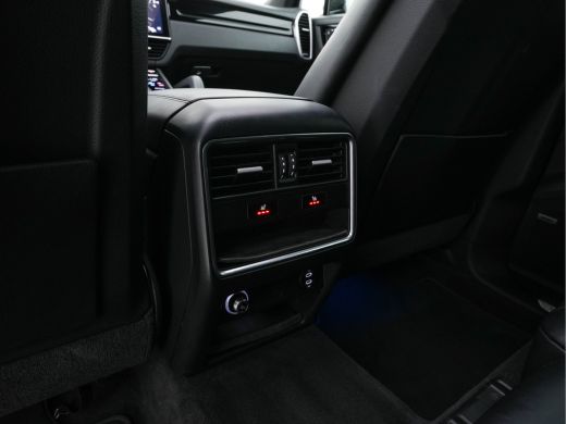 Porsche Cayenne 3.0 E-Hybrid AWD (Plug-in) {SoH-100%} (INCL-BTW) *PANO | LEATHER | FULL-LED | SPORTCHRONO | MEMOR... ActivLease financial lease
