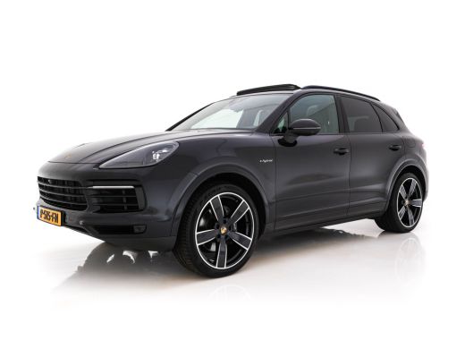 Porsche Cayenne 3.0 E-Hybrid AWD (Plug-in) {SoH-100%} (INCL-BTW) *PANO | LEATHER | FULL-LED | SPORTCHRONO | MEMOR... ActivLease financial lease