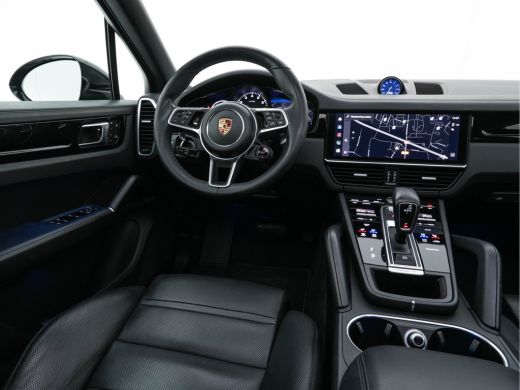Porsche Cayenne 3.0 E-Hybrid AWD (Plug-in) {SoH-100%} (INCL-BTW) *PANO | LEATHER | FULL-LED | SPORTCHRONO | MEMOR... ActivLease financial lease