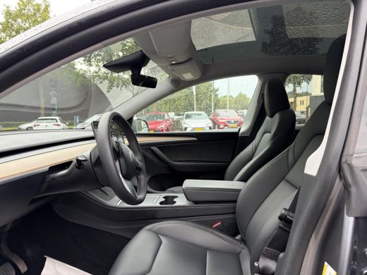 Tesla Model Y Long Range AWD 75 kWh SOH 97%| QUICKSILVER!| TESLA FABRIEKSGARANTIE TOT 05-2027/ 80.000KM | FABRI... ActivLease financial lease