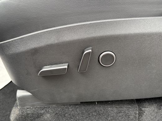 Tesla Model Y Long Range AWD 75 kWh SOH 97%| QUICKSILVER!| TESLA FABRIEKSGARANTIE TOT 05-2027/ 80.000KM | FABRI... ActivLease financial lease