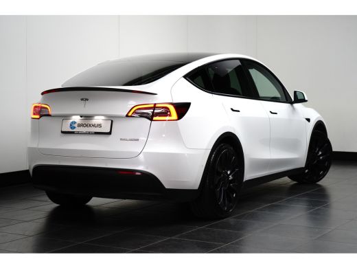 Tesla Model Y Long Range Dual AWD Performance | Pano | Adap. Cruise | Camera | Leder ActivLease financial lease
