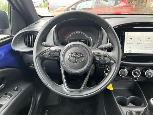 Toyota Aygo 1.0 VVT-i MT Play ActivLease financial lease