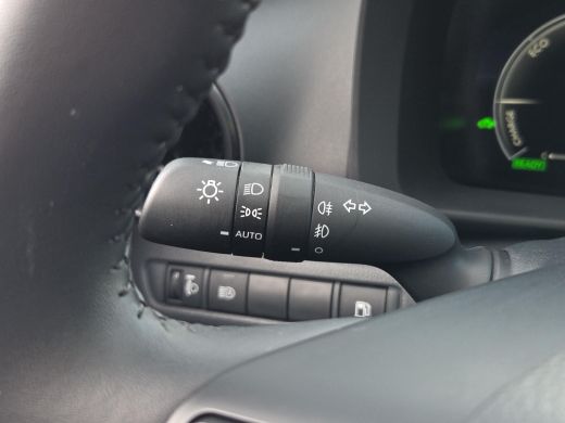 Toyota C-HR 1.8 Hybrid 140 Dynamic | NL Auto | Apple CarPlay | Navigatie | Rijklaar incl. garantie | ActivLease financial lease