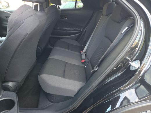 Toyota C-HR 1.8 Hybrid 140 Dynamic | NL Auto | Apple CarPlay | Navigatie | Rijklaar incl. garantie | ActivLease financial lease