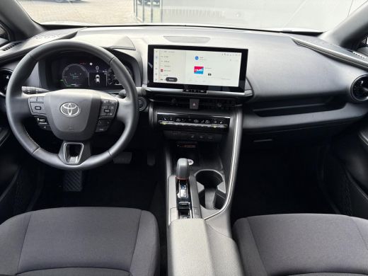 Toyota C-HR 1.8 Hybrid 140PK First Edition Bi-Tone/Winter-pack/Gr.-navigatie/Elektr.klep/Camera/Adapt.-cruise ActivLease financial lease