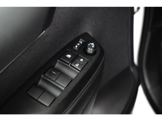Toyota Yaris Hybrid Dynamic | Achteruitrijcamera | Airco (automatisch) | Apple Carplay/Android Auto|telefoonin... ActivLease financial lease