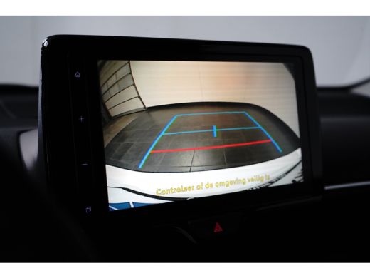 Toyota Yaris Hybrid Dynamic | Achteruitrijcamera | Airco (automatisch) | Apple Carplay/Android Auto|telefoonin... ActivLease financial lease